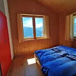 別荘 Meleze In Sonniger Lage Mit Schoenem Ausblick , Fuer 6 Personen *