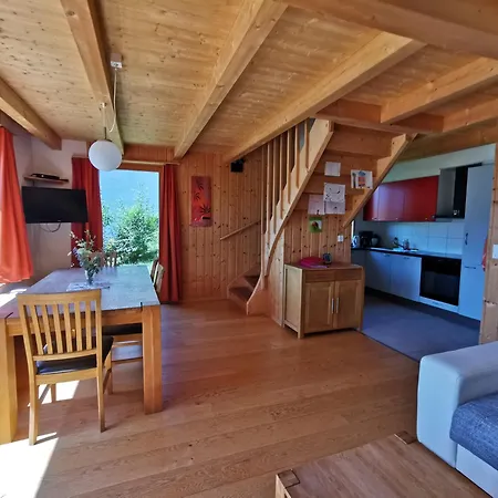 別荘 Meleze In Sonniger Lage Mit Schoenem Ausblick , Fuer 6 Personen *